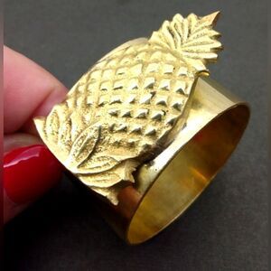 Free 6 Brass Pineapple Napkin Rings Vintage Kitchen Dining Home Utensils